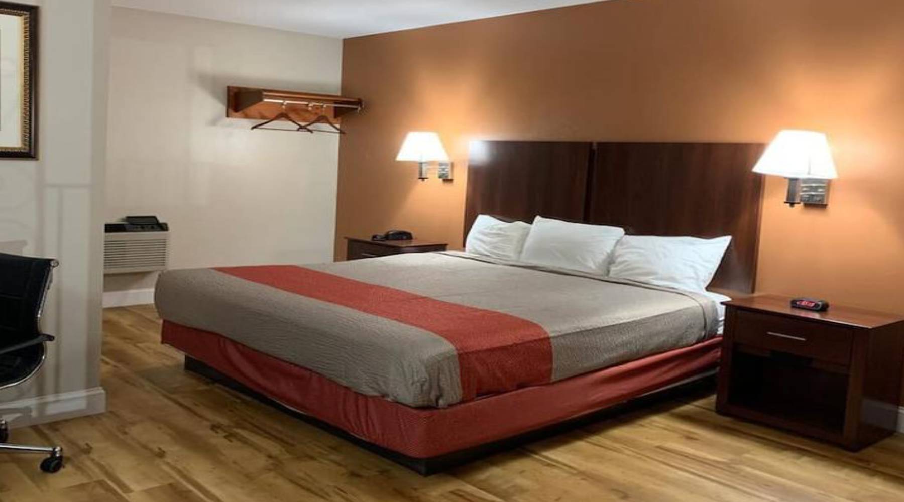 Accommodating Standard King Room